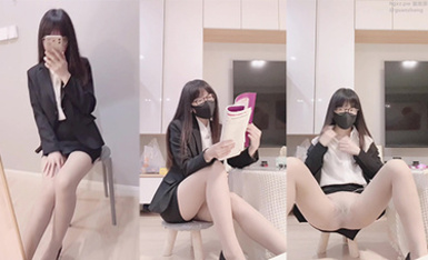 [直播系]悶騷的眼鏡妹 各種自插 騷氣上天最新合集 (11)