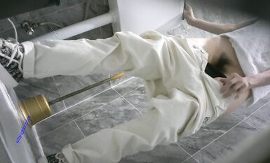 七月最新流出私房大神隔牆有眼 原創廁拍 (4)