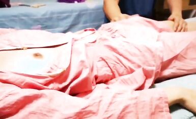 推特獵奇圈福利視圖重磅來襲第八季【公共場所露出戶外啪啪啪各種極限淫亂行為挑戰】 (9)