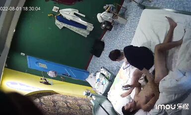 最新流出 樂橙酒店偷拍新台上架-激情男女2天狂做6次 (2)