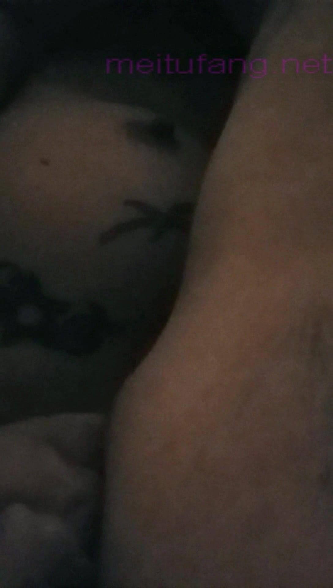 IG知名紋身辣妹 大屁股線下約炮金主無套被猛干呻吟聲堪比女優全程露臉 (2)