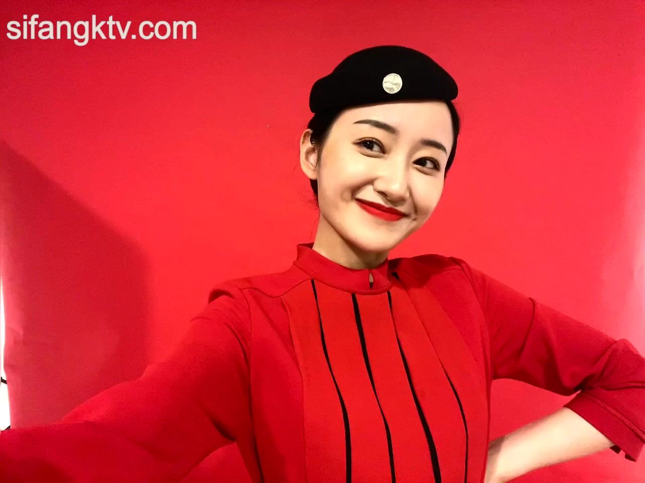 【真實空姐】各大航空美麗空姐 不欲人知的真實反差 (12)