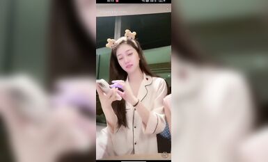 重磅 抖音直播技術性走光 熱舞 露底 美女雲集 (100)