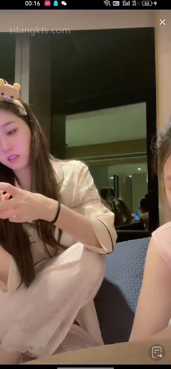 重磅 抖音直播技術性走光 熱舞 露底 美女雲集 (103)