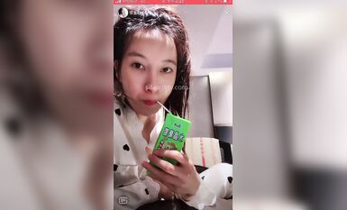 重磅 抖音直播技術性走光 熱舞 露底 美女雲集 (106)