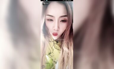 重磅 抖音直播技術性走光 熱舞 露底 美女雲集 (129)