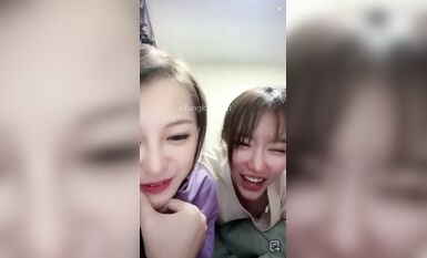 重磅 抖音直播技術性走光 熱舞 露底 美女雲集 (163)