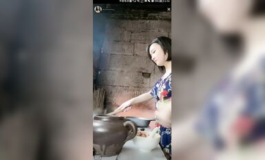 重磅 抖音直播技術性走光 熱舞 露底 美女雲集 (171)