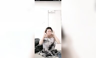 重磅 抖音直播技術性走光 熱舞 露底 美女雲集 (172)