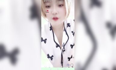 重磅 抖音直播技術性走光 熱舞 露底 美女雲集 (191)