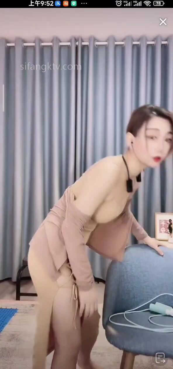 重磅 抖音直播技術性走光 熱舞 露底 美女雲集 (192)