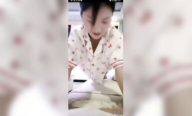 重磅 抖音直播技術性走光 熱舞 露底 美女雲集 (195)