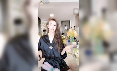 重磅 抖音直播技術性走光 熱舞 露底 美女雲集 (2)