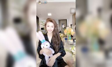 重磅 抖音直播技術性走光 熱舞 露底 美女雲集 (2)