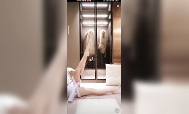 重磅 抖音直播技術性走光 熱舞 露底 美女雲集 (2)