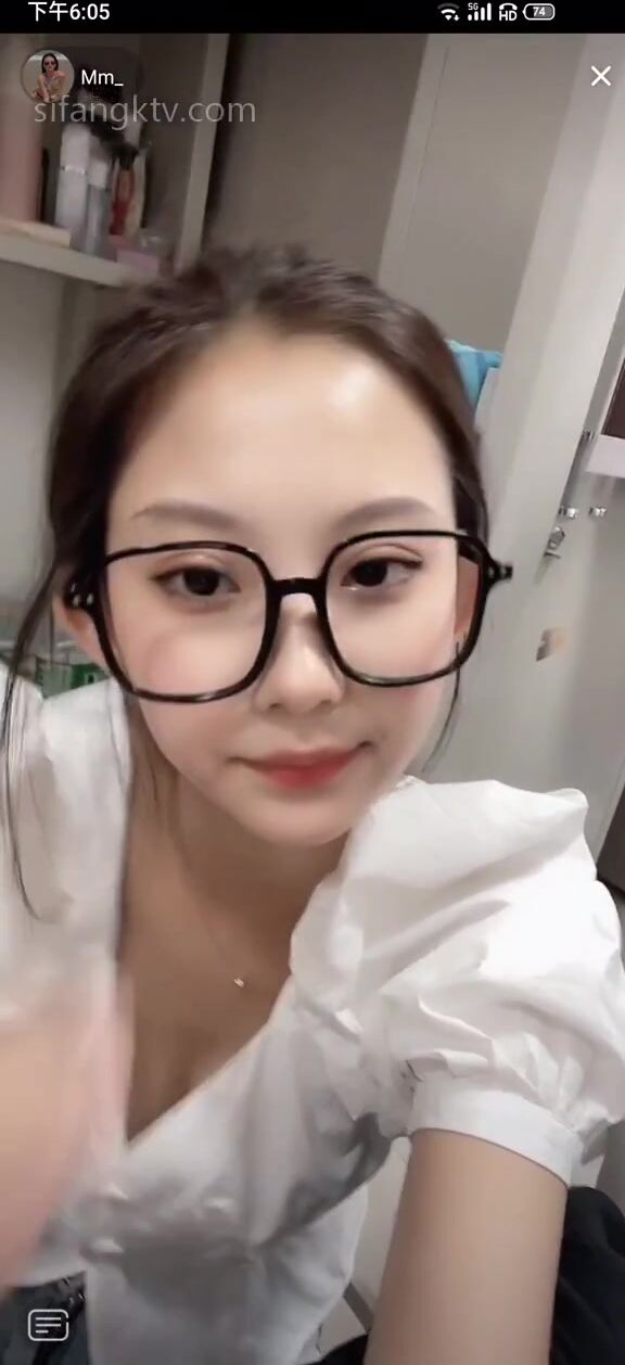 重磅 抖音直播技術性走光 熱舞 露底 美女雲集 (25)