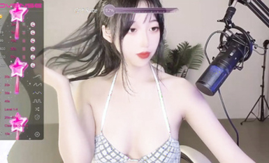 清純神顏極品主播@mmii-mmii(Qiu_Kiyomi)裸舞尺度福利秀 (1)