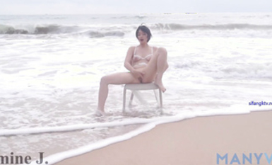 《最新流出售价690合集》把色情拍成艺术！绝世容颜甜美女神【Jasmine J.】私拍，手指各种道具蔬菜自慰白浆泛滥高潮喷水(4)