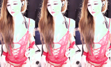 萬元定製網易CC星秀人氣風騷萬人迷極品女神【小初】私拍 騷舞道具紫薇各種高潮臉挑逗（2）