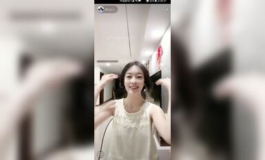 重磅 抖音直播技術性走光 熱舞 露底 美女雲集 (290)