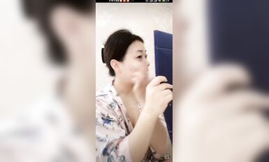 重磅 抖音直播技術性走光 熱舞 露底 美女雲集 (4)