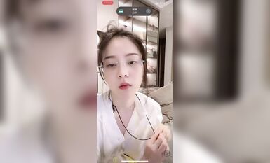 重磅 抖音直播技術性走光 熱舞 露底 美女雲集 (402)