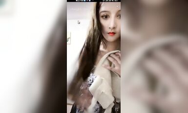 重磅 抖音直播技術性走光 熱舞 露底 美女雲集 (5)