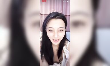 重磅 抖音直播技術性走光 熱舞 露底 美女雲集 (68)