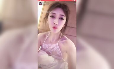 重磅 抖音直播技術性走光 熱舞 露底 美女雲集 (8)