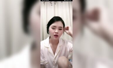 重磅 抖音直播技術性走光 熱舞 露底 美女雲集 (85)