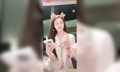 重磅 抖音直播技術性走光 熱舞 露底 美女雲集 (99)