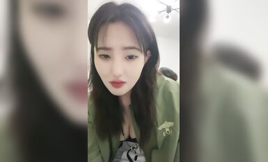 【雙女】【愛小琦】合集，高顏值小姐姐與閨蜜大尺度淫樂 (1)