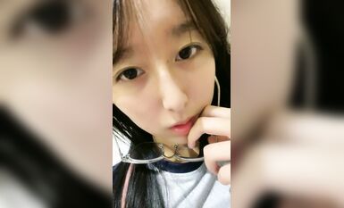 又一個極品~極品下海咯！【花花】學生為了賺點生活費 (3)