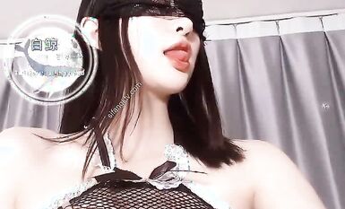 超高級御姐女神『白鯨』最新自拍流出 極品COS超美誘惑 豐臀美穴 不捨得入穴  (2)