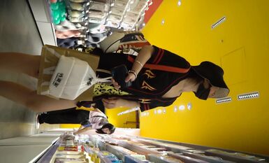 【極品CD】牛人大神商城專挑高顏值美女抄底內內 各式性感小窄內勒出13縫隙！反光騷丁露毛 (7)