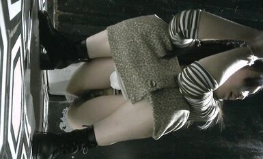 八月私房最新流出 魔手 外購精品廁拍夜總會4k女神《懟臉拍、被發現） (3)