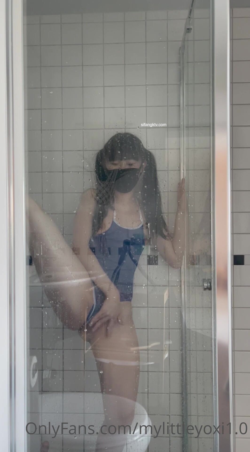 萬人求檔Onlyfans極品馬甲線一字馬舞蹈練習生小不點yoxi紫薇打炮特寫超強視覺沖擊 (1)