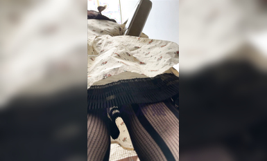 瘋狂偷拍各種小姐姐裙底 邪惡手指開啟 直接用手掀裙子抄底 超邪惡第二彈 超清4K (46)