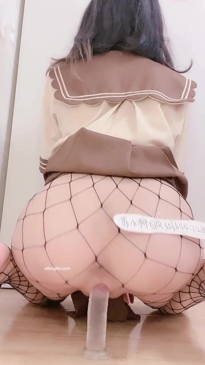 青春無敵 抖音風網紅嫩妹人氣小仙女【蘇小檸】訂制私拍M腿銷魂坐蠟魔性BGM彈力搖 (10)