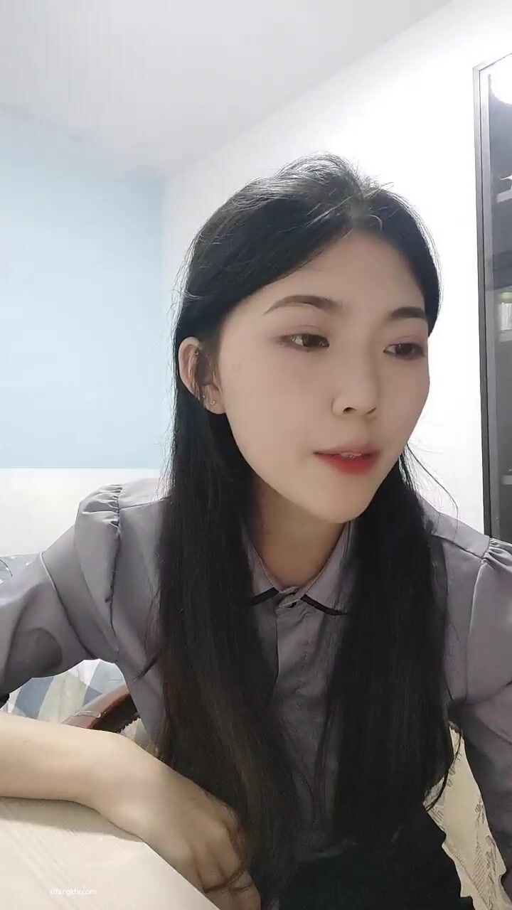 【七七愛吃飯】清純反差婊~戴起眼鏡真騷~密碼房道具自慰 ✨✨✨--9小時精華，想找真心人的湖南妹子，驚鴻一現收藏佳品 (12)