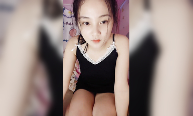 處女！清純女神~宿舍大秀~【白蔚】超級清純~蛋都擼炸了~ (4)