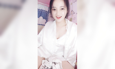 處女！清純女神~宿舍大秀~【白蔚】超級清純~蛋都擼炸了~ (1)