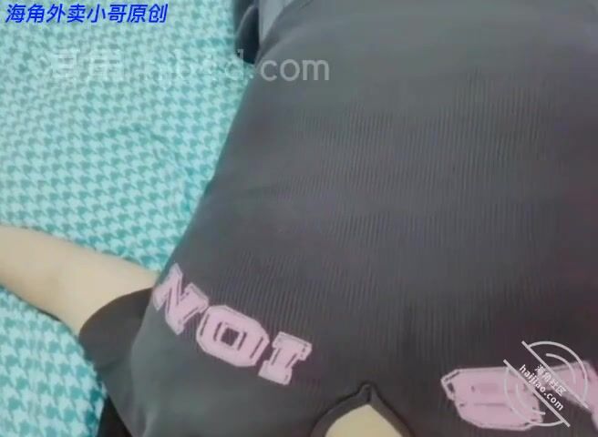 最新購買分享海角社區外賣小哥下葯迷G美女 下三濫手段果然是最直接有效的！成功內射D奶璐璐