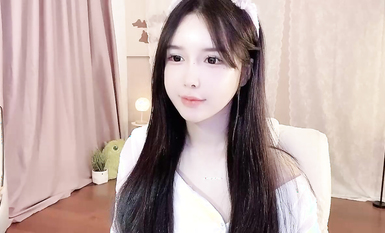 糟了！心動的感覺！超高9分顏值9頭身大長美腿【170CM 可愛又不失性感】頂級尤物小仙女，露饅頭小逼逼