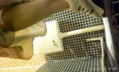 馬賽克蹲廁正面美女合集（醜女全部刪除）（1080P無水印） (4)