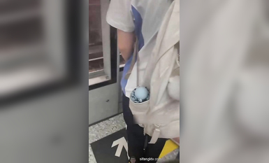 阿福頂臀：頂摸高中學生妹