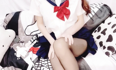 福利姬櫻狸子 黑絲JK 噴水