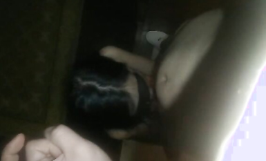 白嫩肌膚漂亮女友性愛實錄 多姿勢無套爆操蒙眼淫盪女友 抽插特寫 完美露臉 (16)