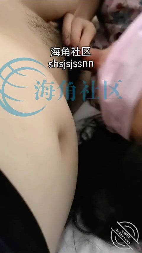 最新購買分享海角社區大神和極品姨表姐亂倫金幣福利貼。視頻四分多鍾