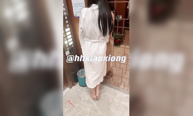 【極品女神重磅核彈】超級清純女神『小熊BB』最新頂級私拍 無可挑剔的清純氣質反差婊各種啪操 如此尤物操就完事 (25)